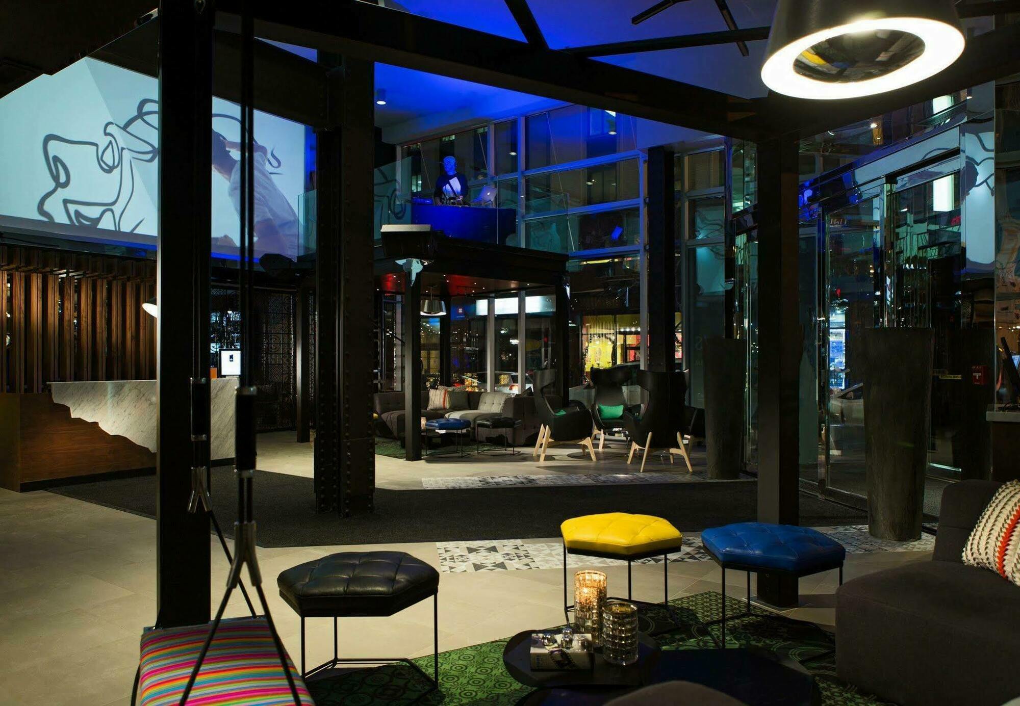 Renaissance Montreal Downtown Hotel Buitenkant foto